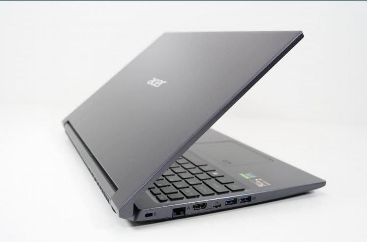 Vand/schimb Laptop Gaming ACER Aspire 7