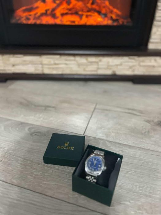 Vand Rolex și ceas Armani pt femei