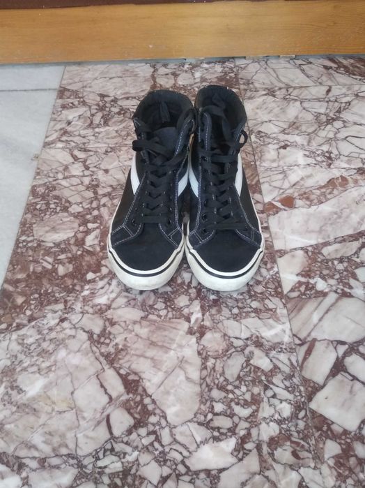 Кецове, обувки различни модели