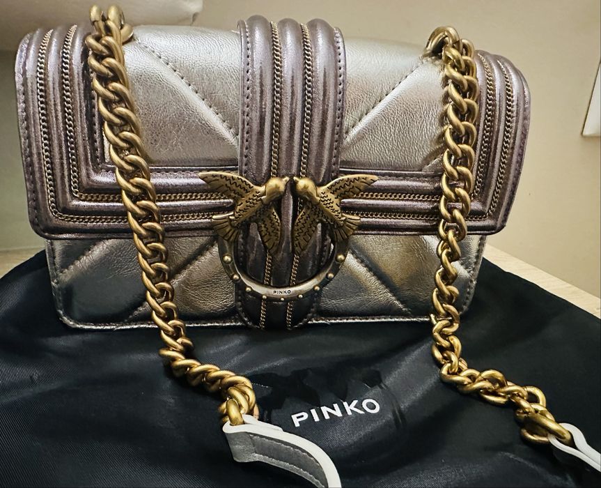 Pinko чанта сребриста