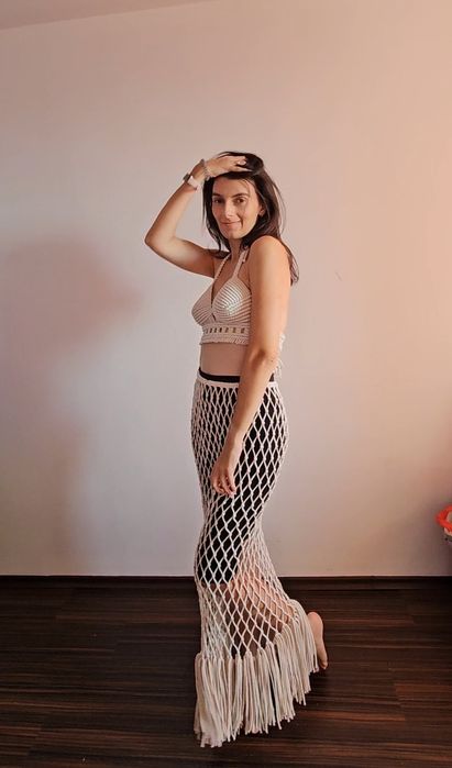 Макси пола макраме с гъсти ресни