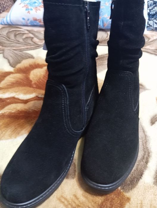 Продаются новые сапоги