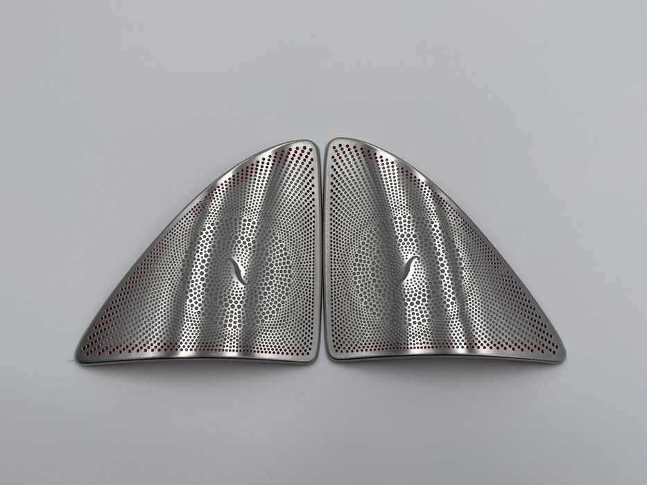 Embleme set site Mercedes E class Burmester stalpi
