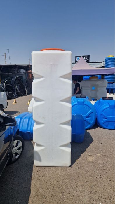 İchimlik suvi uchun bochkalar