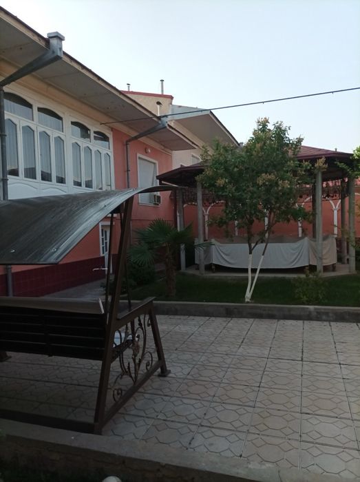 Назарбек Харакат махалла Nazarbek 8 сотих.11 хона.