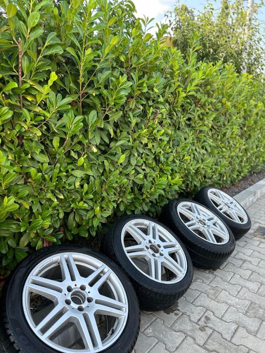 Vând genți Mercedes originale R 18 impecabile !!!