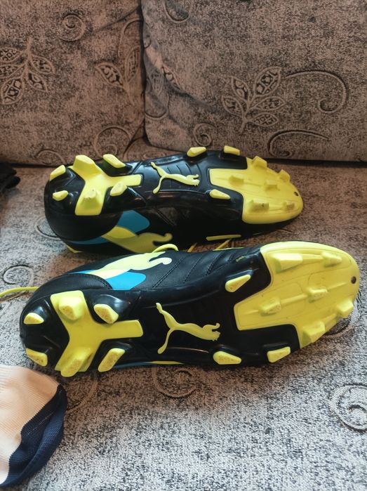 Бутонки,кори и гети