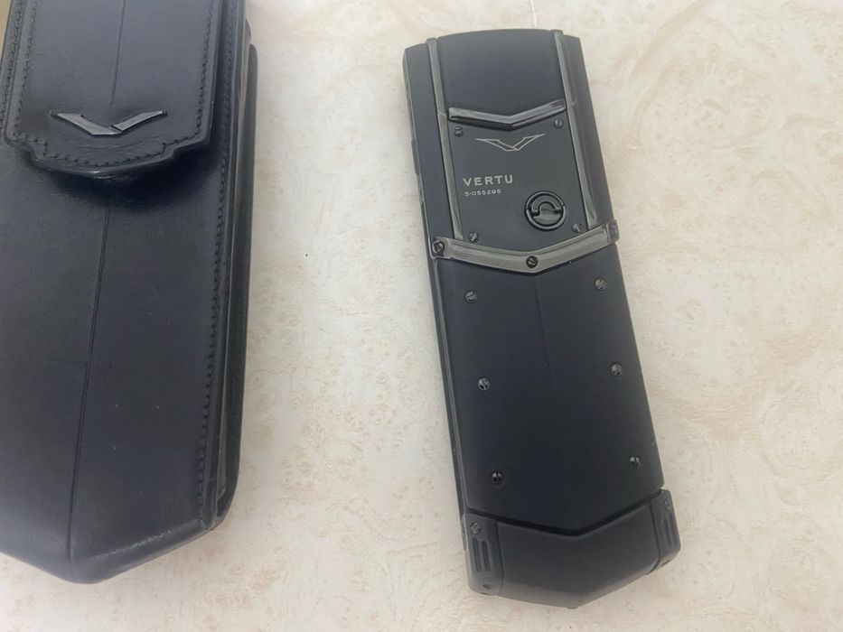 Vertu Signature оригинал