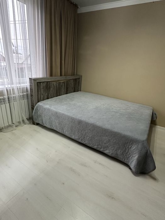 Продам спальный гарнитур