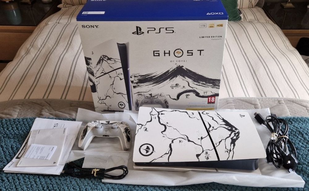 PlayStation 5 Slim / 1TB / “Ghost of Yotei” Black Limited Edition