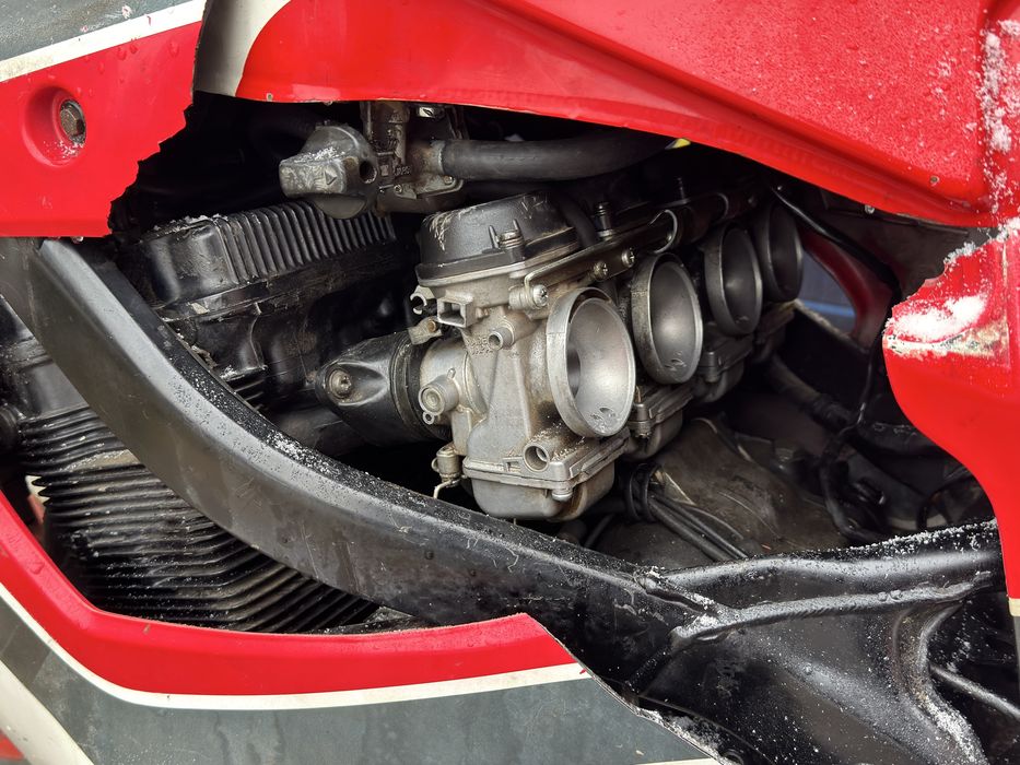 Suzuki katana 750 на части