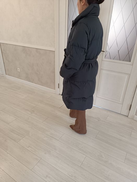 Продам куртку Mango