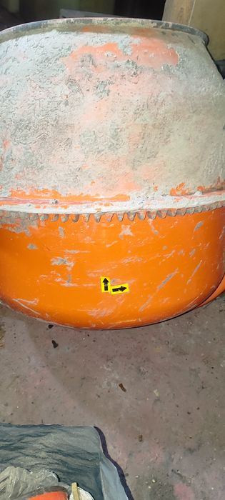 Продам бетономешалку Alteco 140