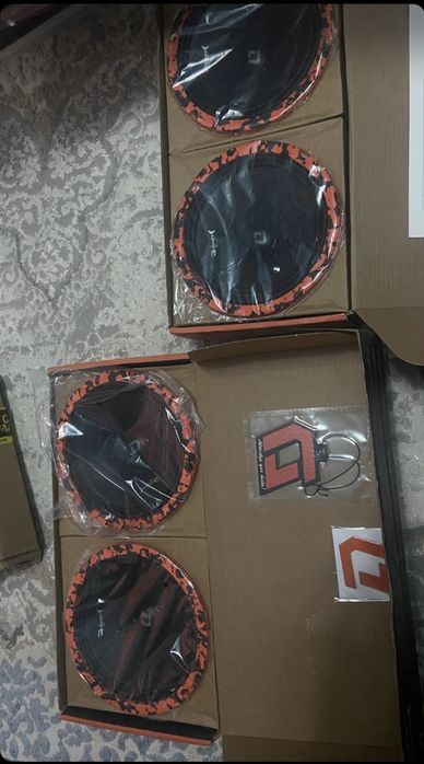 Продам Dl barracuda калонка новый 2пар