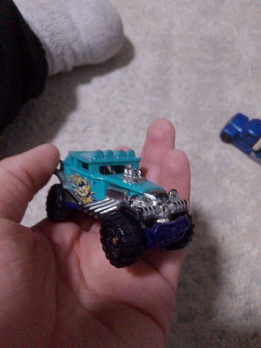 Хотвилс хв машинка