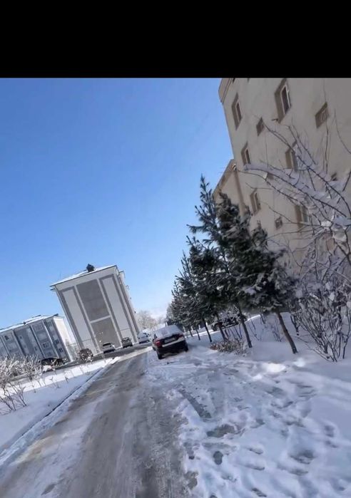 Продается 3-комнатная квартира в Чирчике