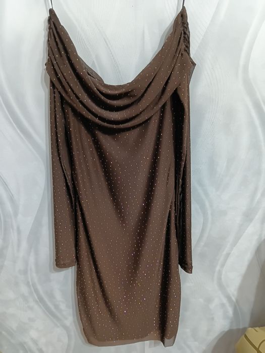Платье коричневого цвета