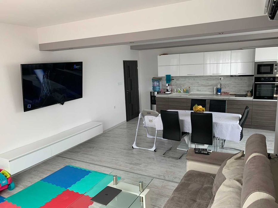 Продава се Четиристаен апартамент в Стара Загора, Център - 105 кв.м за 1477 €/кв.м - Снимка #1