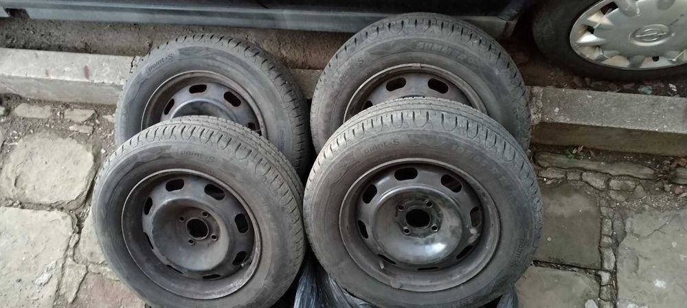 Летни гуми 195/65/15 с джанти за Peugeot