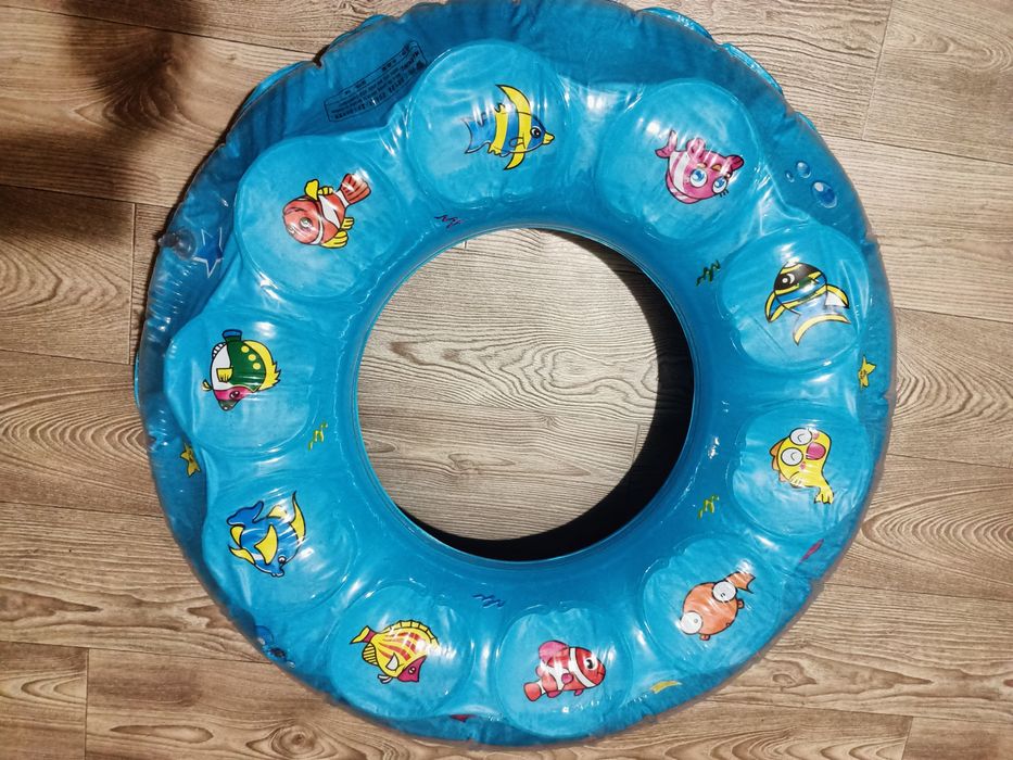 Надувной  плавательный круг