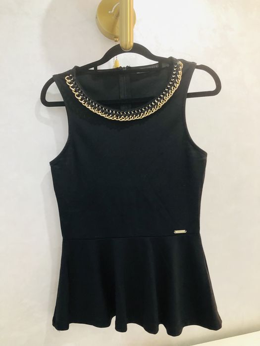 Топ Guess с баской