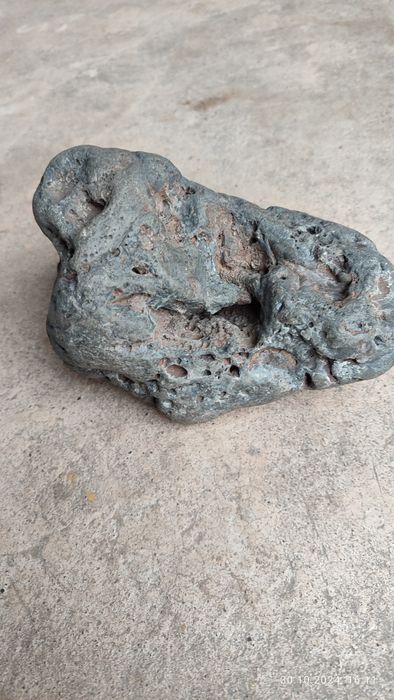 Каменый метеорит