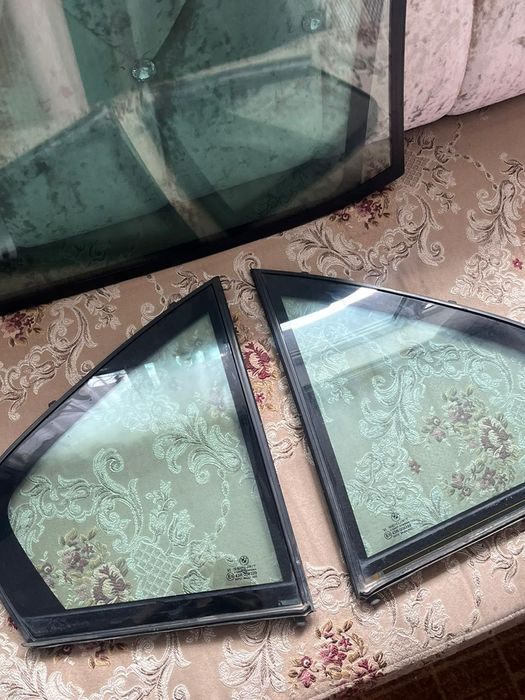 Стекла BMW E38 комплект