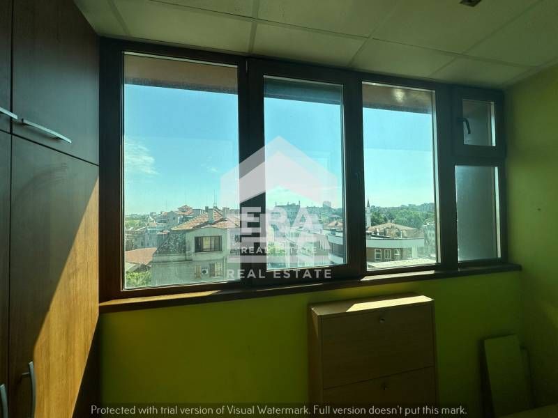 Продава се Тристаен апартамент в Русе, Център - 91 кв.м за 1687 €/кв.м - Снимка #6