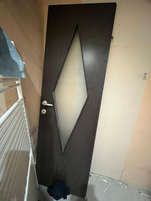 Uși pentru diferite nevoi – securitate, interior și design modern