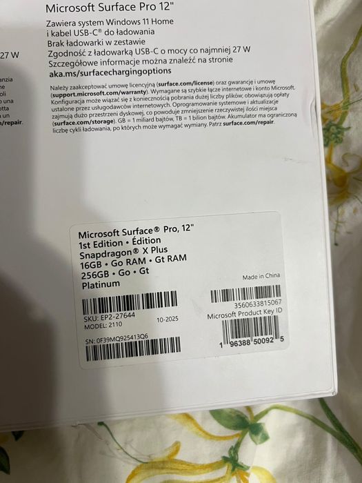 Microsoft Surface Pro 12 Неразпечатан