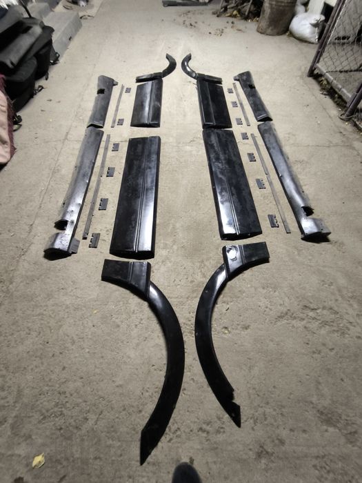 Широкий молдинг Passat B3