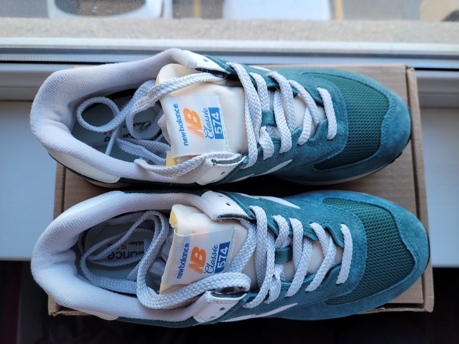 New Balance 574 Classic v2