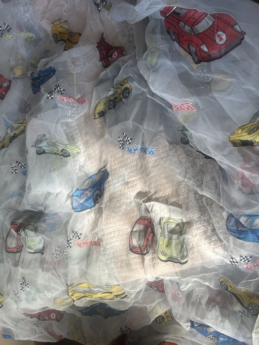 Продам тюль в детскую комнату