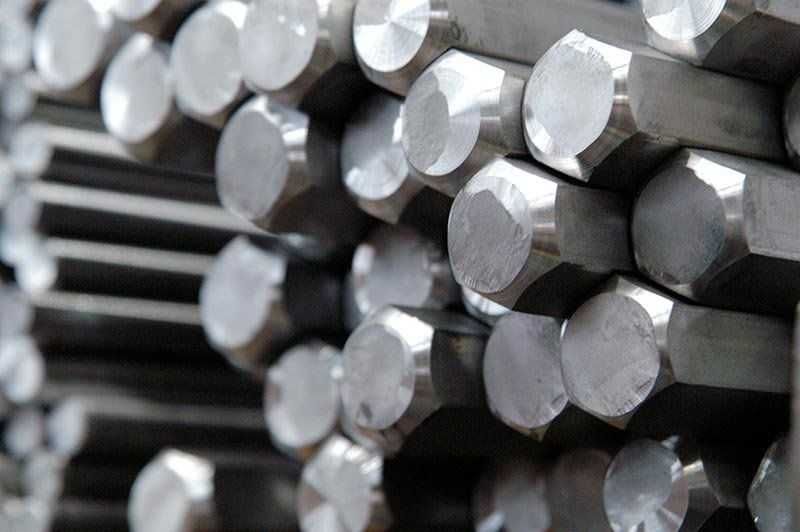 стальной шестигранник / Olti burchakli metall