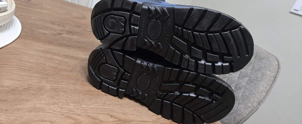 Черни мъжки кубинки