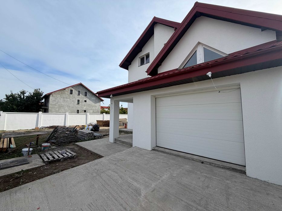 Casă P+1E+M 430 mp, teren 965 mp, semifinisată – Pasărea, Brănești