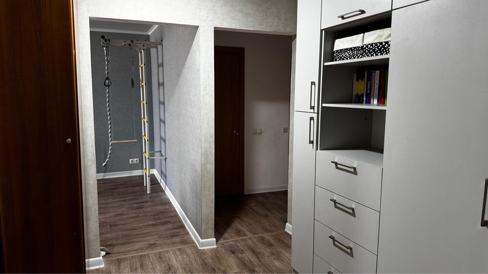 Продам 3 комн. квартиру район с/м Тайга