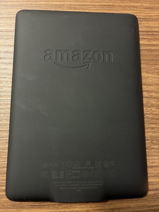 Kindle DP75SDI - четец за книги с подсветка