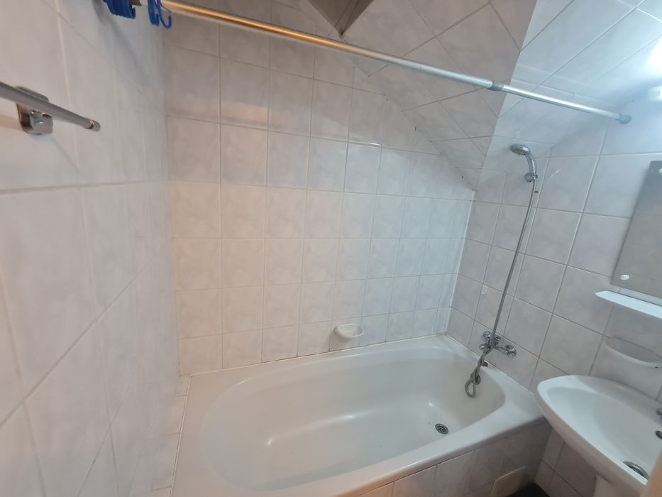 Închiriez apartament cu 1 camera