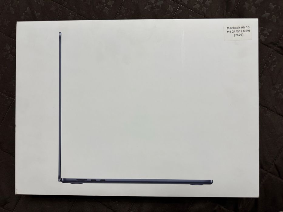 Macbook air 15 M4 24/512