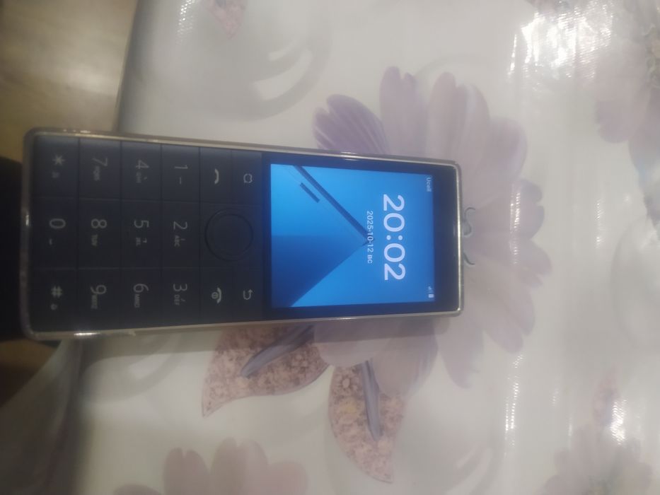Qin F22 16gb пола сенсор