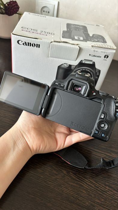 Продам камеру Canon