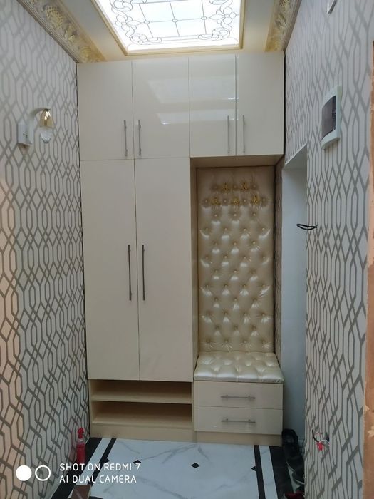 Mebil buzib kòchirib yiģib beramiz