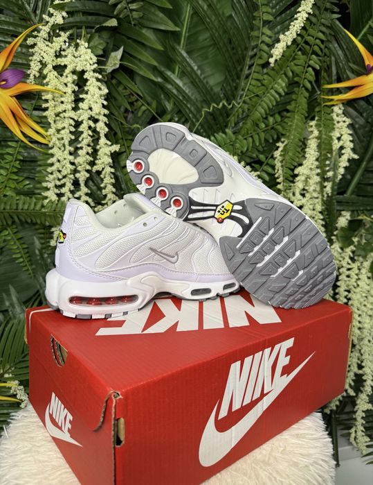 Nike Air Max Plus TN White