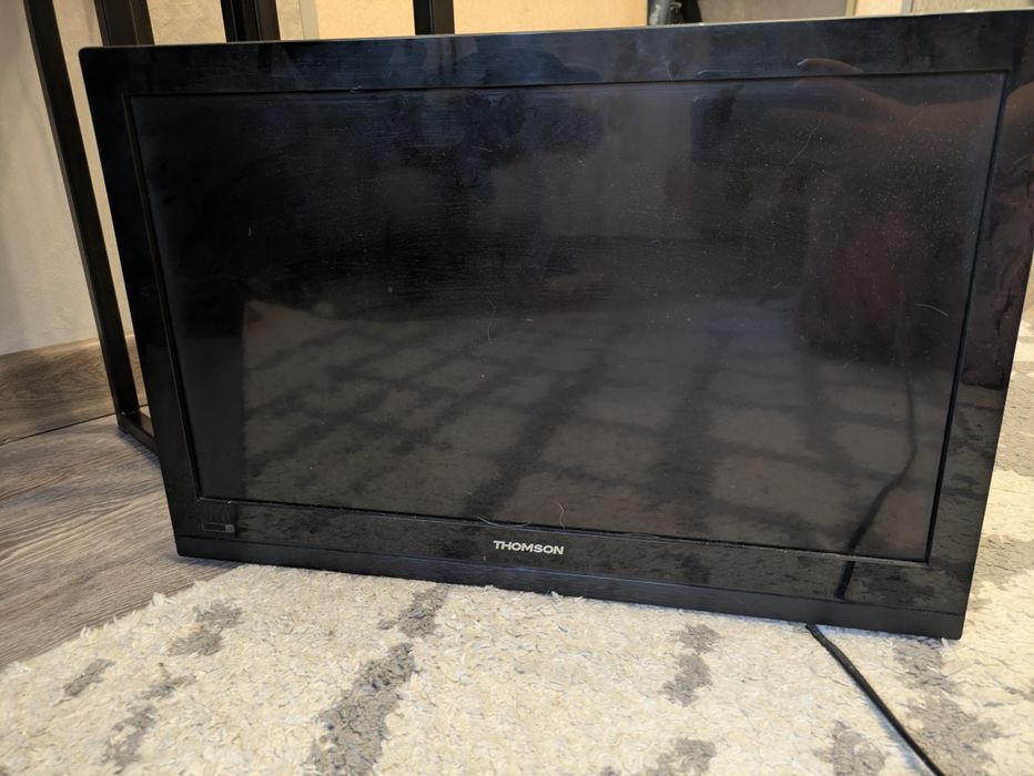 телевизор thomson l23d3260 б/у