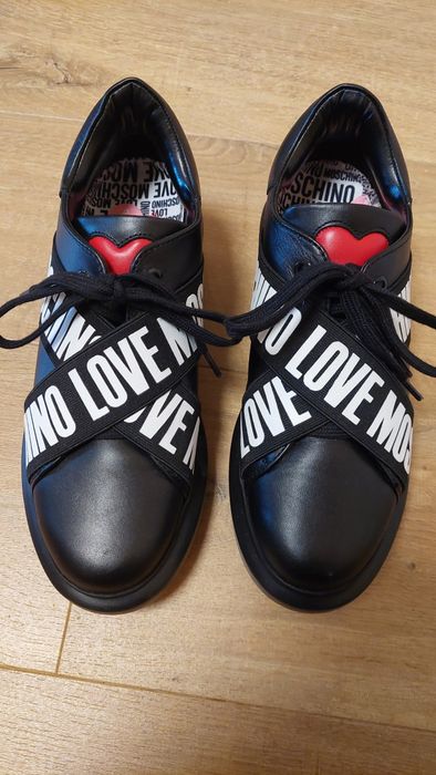 Love Moschino дамски кецове