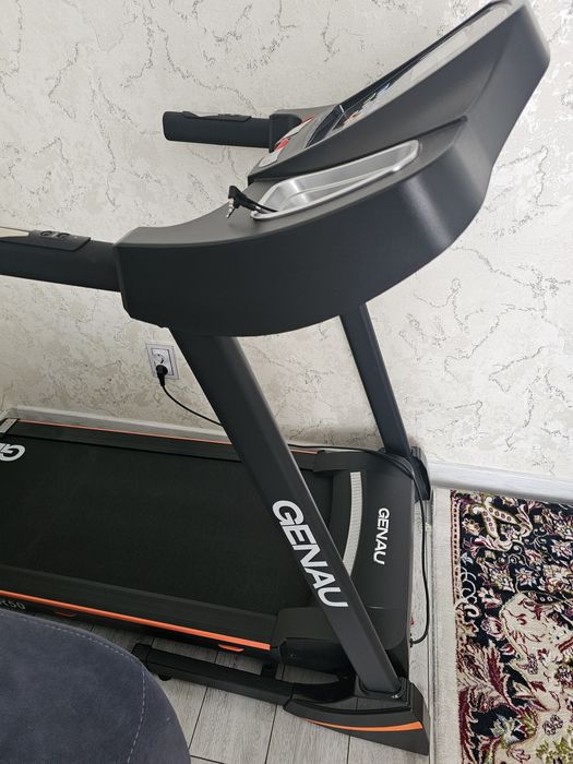 Беговая дорожка GENAU