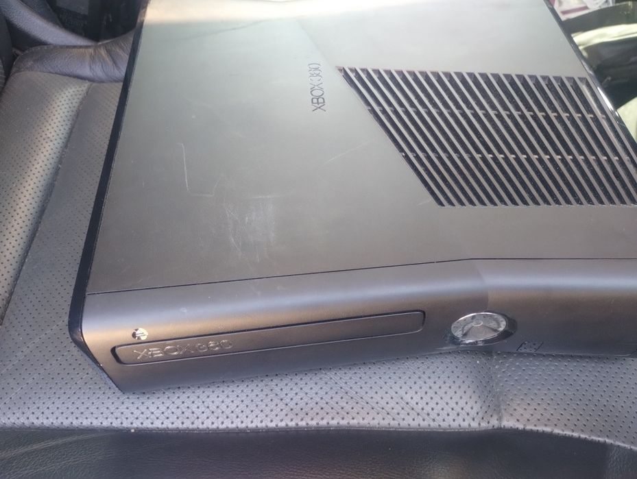 Xbox 360 slim 256 HDD