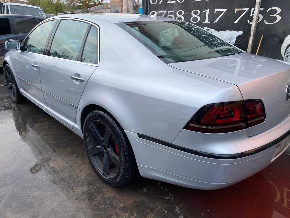 Dezmembrez Phaeton II 2012+ 3.0 e5/bara phaeton/far/aripa/stop/navi/