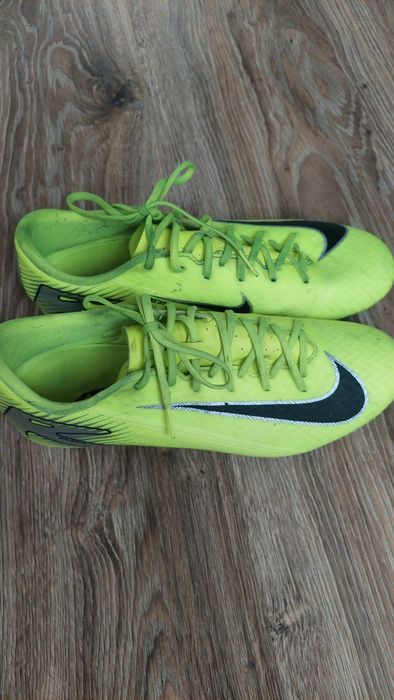 Бутонки за футбол Nike, 41 н.